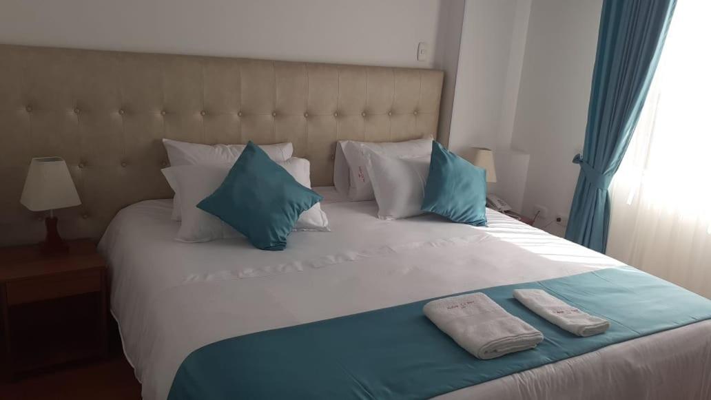 Hotel En Bogota - Fontana Di Trevi Экстерьер фото