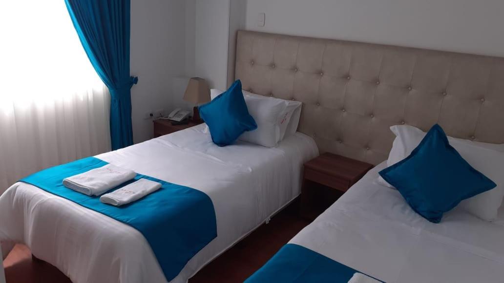 Hotel En Bogota - Fontana Di Trevi Экстерьер фото