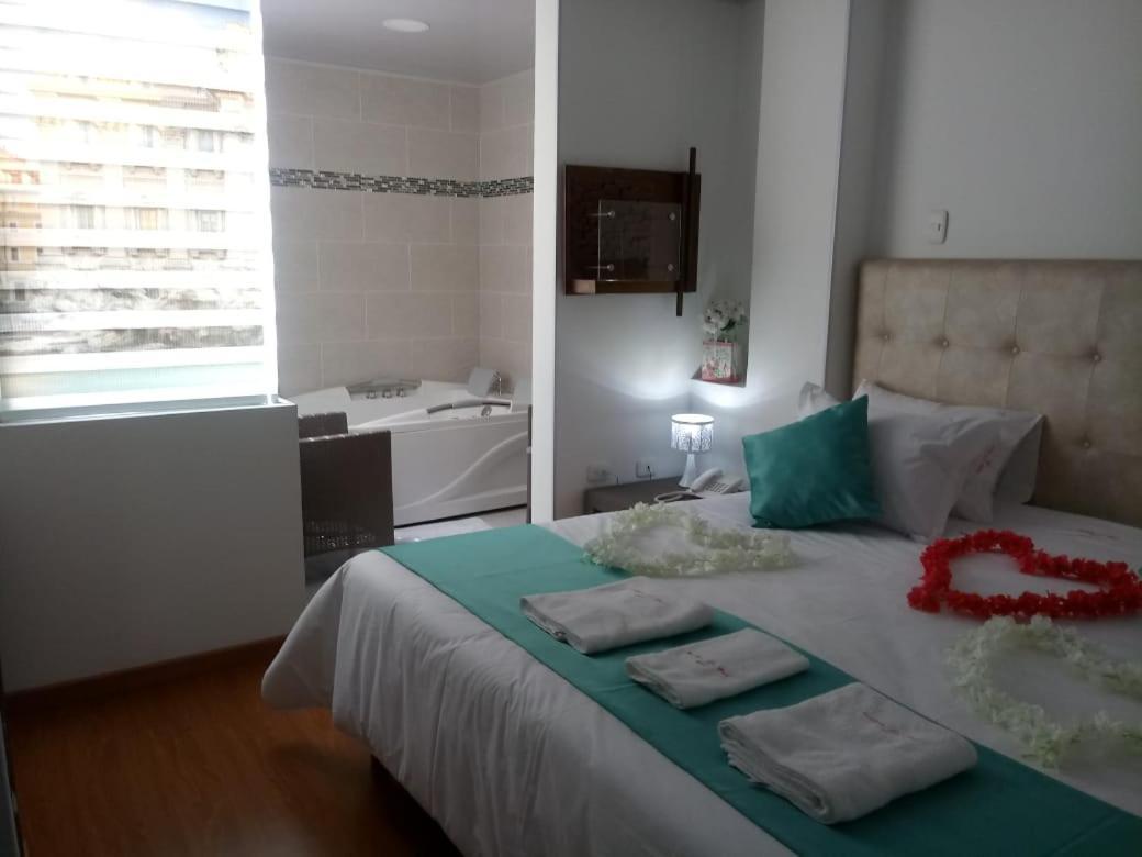 Hotel En Bogota - Fontana Di Trevi Экстерьер фото