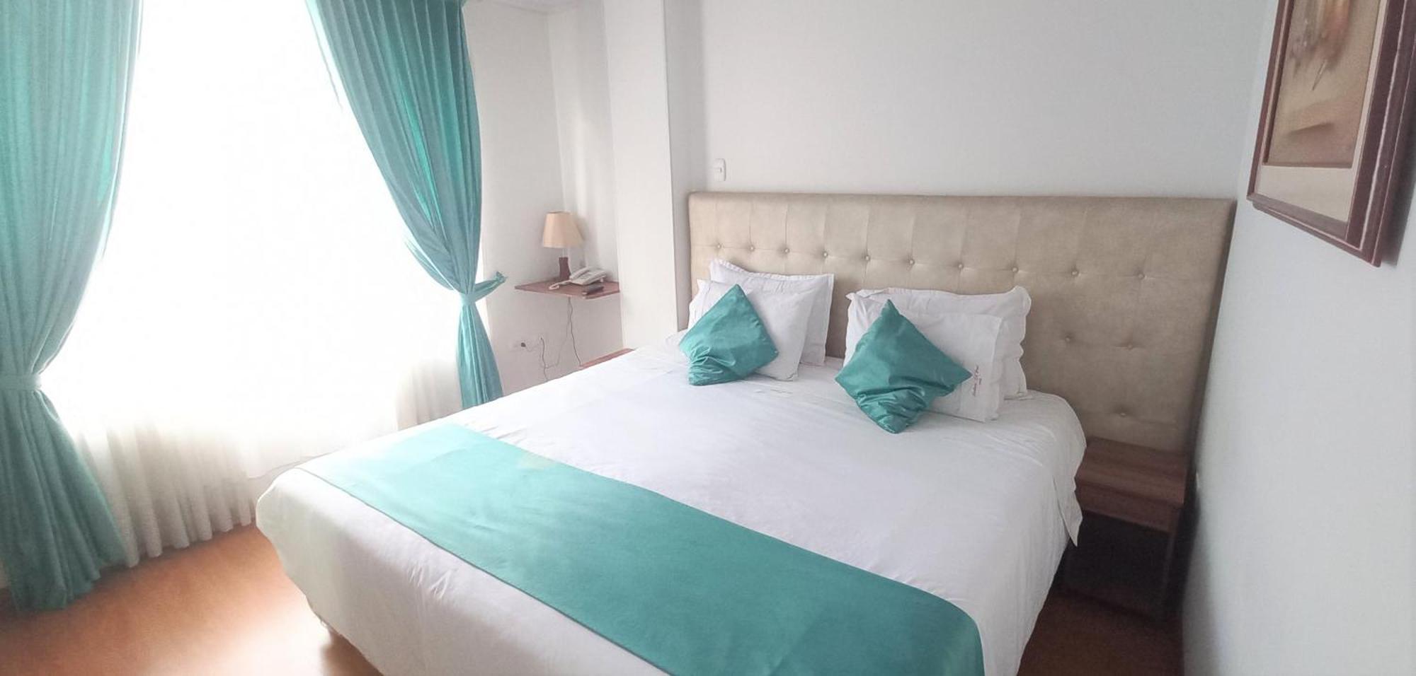 Hotel En Bogota - Fontana Di Trevi Экстерьер фото